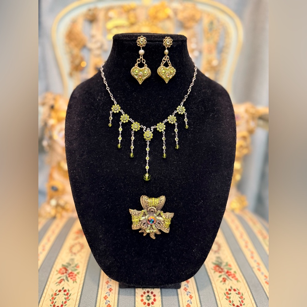 Jay Strongwater Brooch with Necklace and Earrings